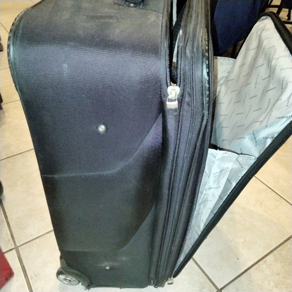 travel pro luggage